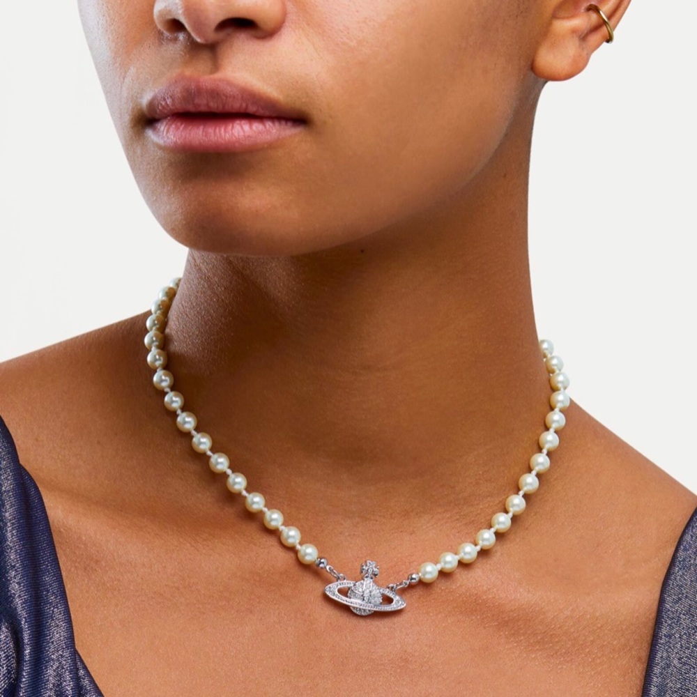 Vivienne Westwood Pearl Choker